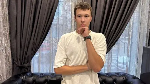 AlanNovak's live cam