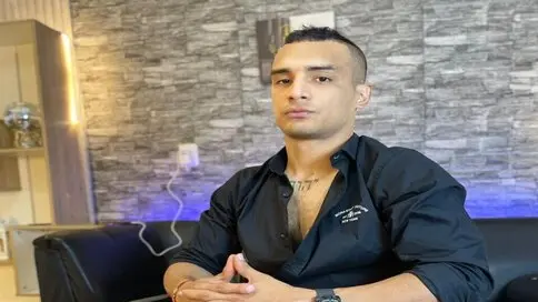 BlacePhoenix's live cam