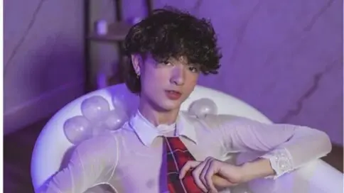 ElliotFontaine's live cam