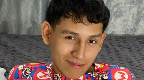 FelipeGongn's live cam