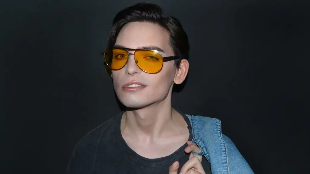 HubertMinel's live cam