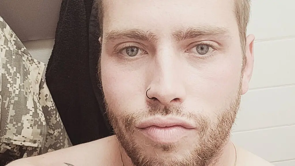 KyleTayller's live cam