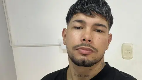 LiamSaenz's live cam