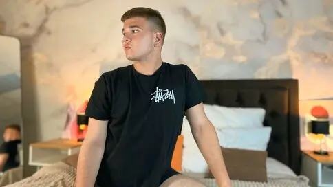 RichardBryan's live cam