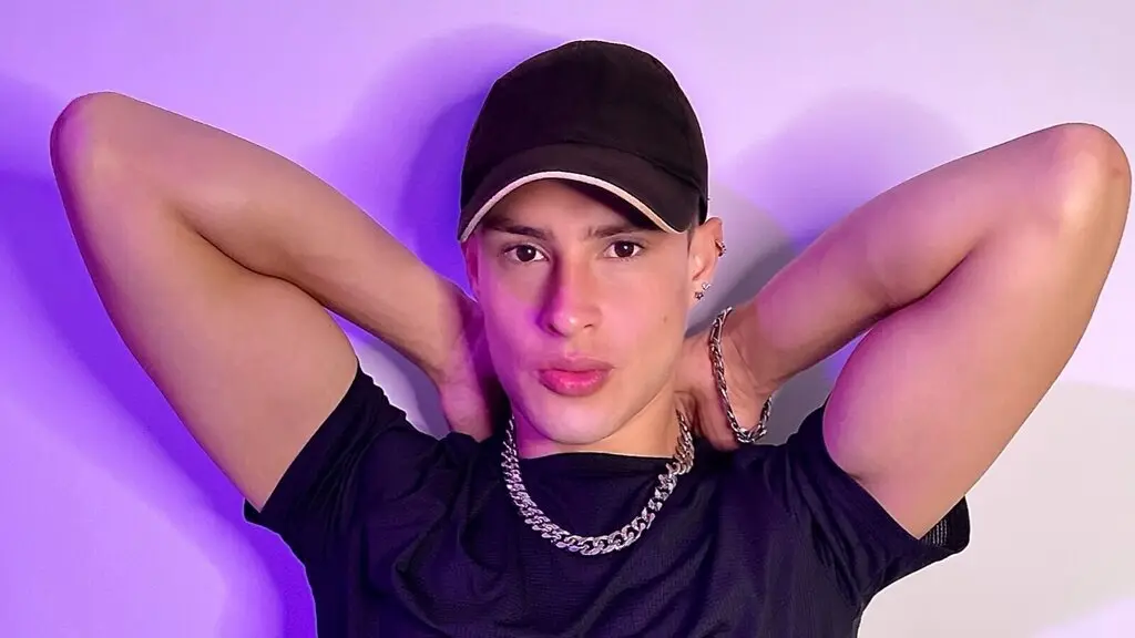 TiagoFerreira's live cam