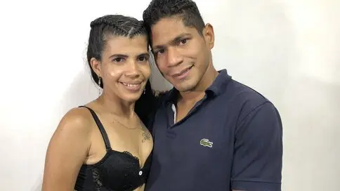 MarceAndConnor's live cam