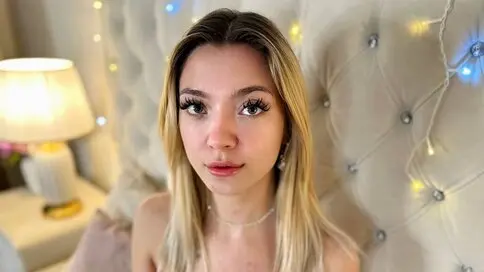 AmandaHarris's live cam