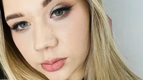 AminaDigges's live cam