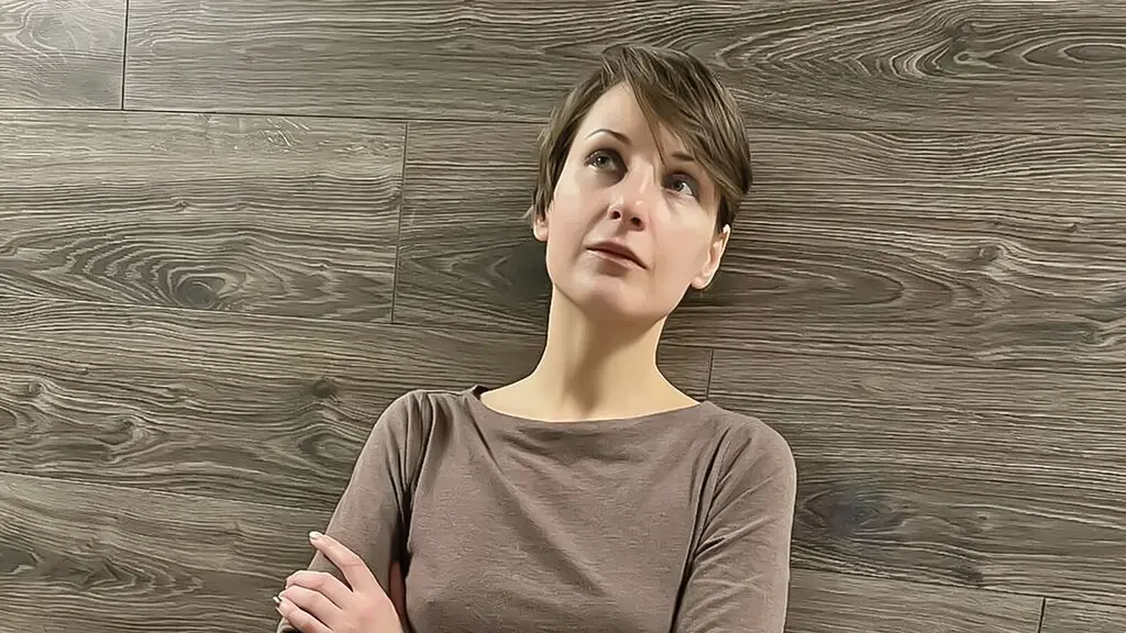 AuroraScrypt's live cam