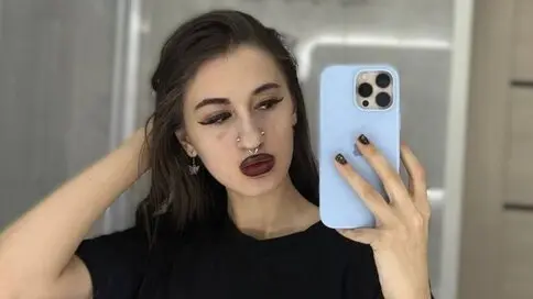 BeataHelmers's live cam