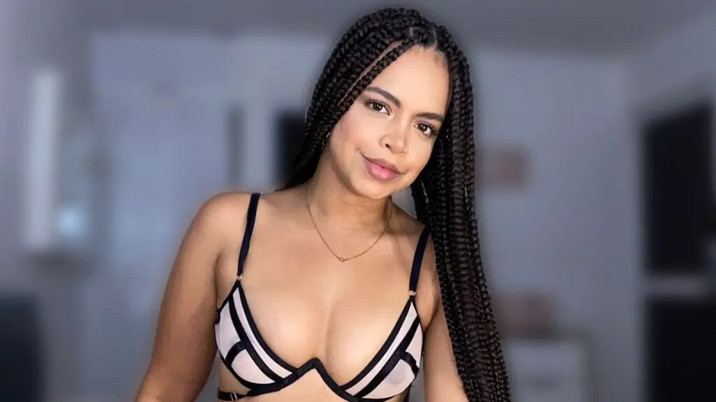 CRYSTALCOLINS's live cam
