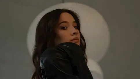 ElwineFlood's live cam