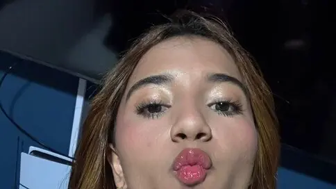 EmilyBruss's live cam