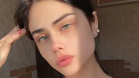 EmilyRocksy's live cam