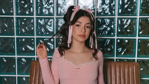 EmmieWren's live cam