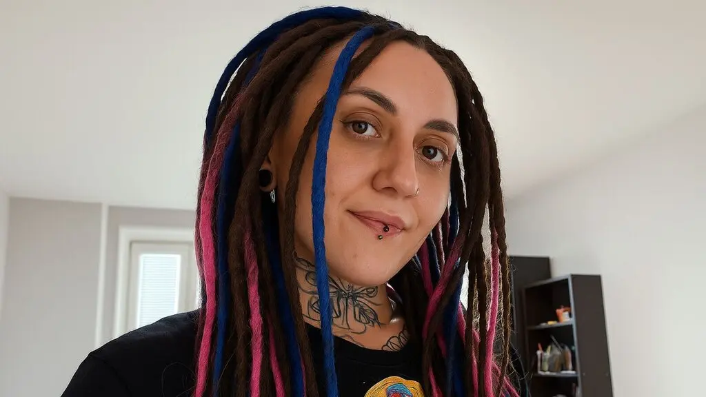 KristaMeija's live cam