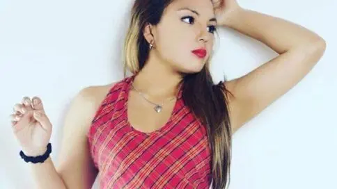 LauraPino's live cam