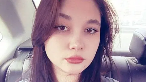 LedaArney's live cam