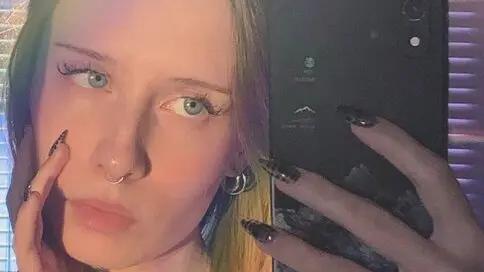 LeonilaSeedorf's live cam