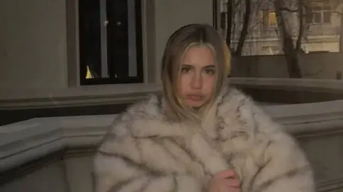 LilliaFowler's live cam