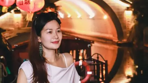 LilyAnnau's live cam