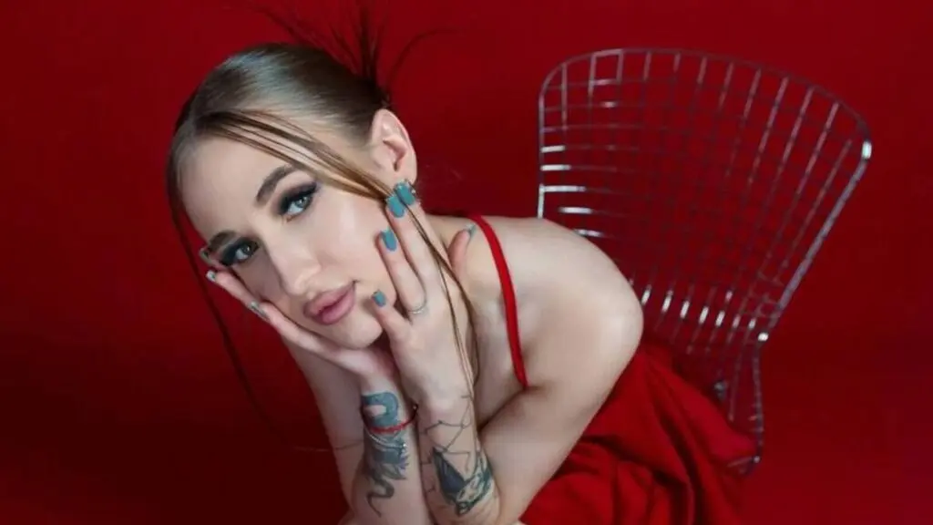 LunaOlsons's live cam