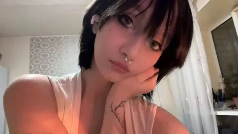 LunaVogue's live cam