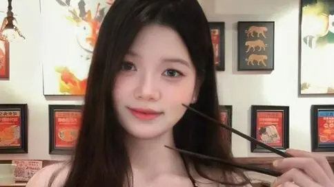 LynnJanice's live cam