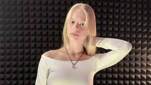 MimiLewis's live cam