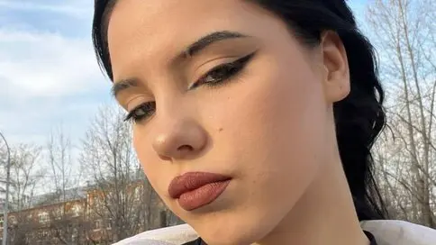 NorineLampi's live cam