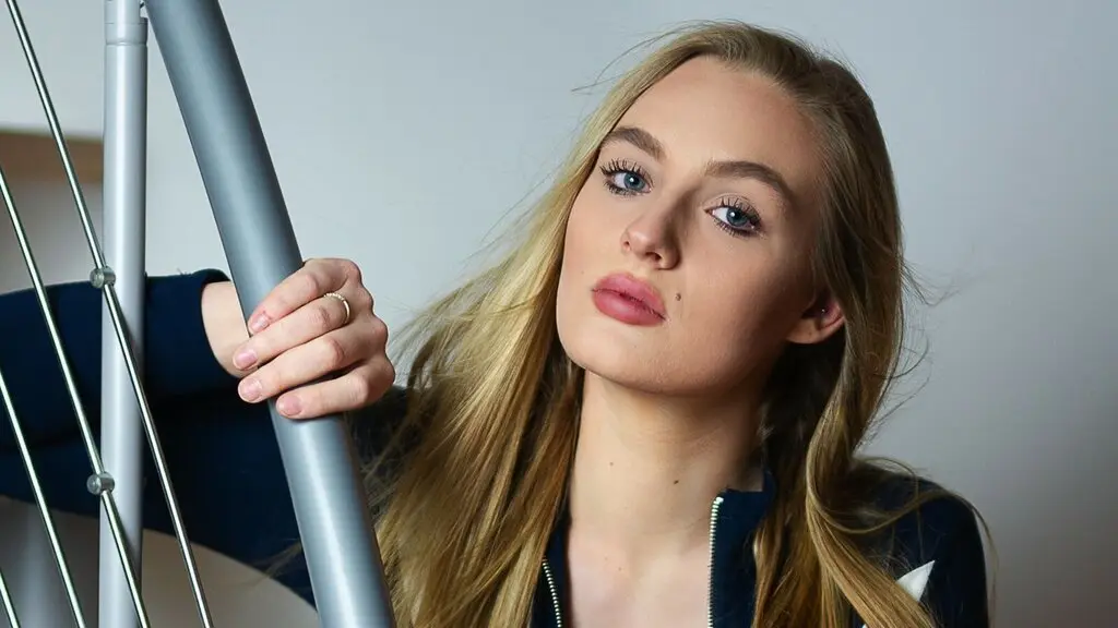 OliviaYellen's live cam