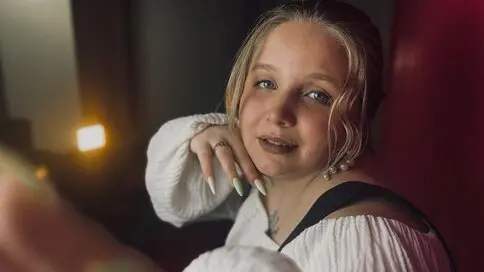 SladaDell's live cam