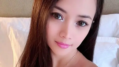 YasmienAtos's live cam