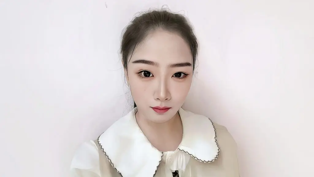 YayaBrook's live cam