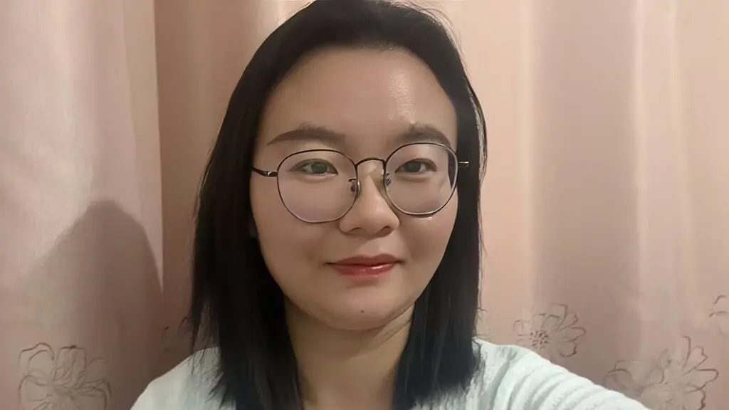 sqingroiong's live cam