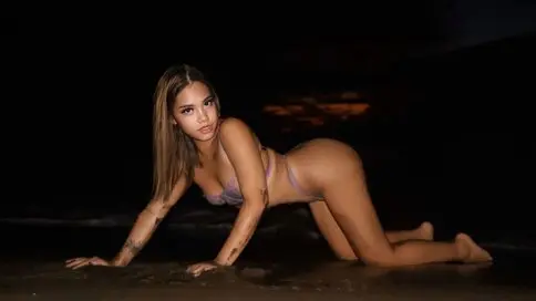 CelineNoctrune's live cam