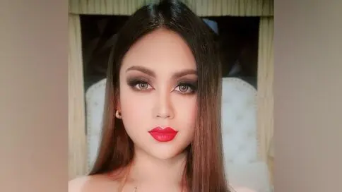 IsaRoyale's live cam