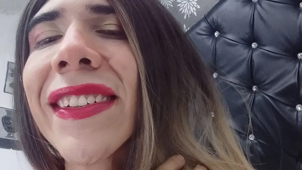 LauraConors's live cam