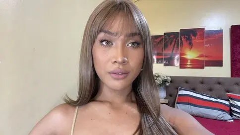 SarinaFox's live cam